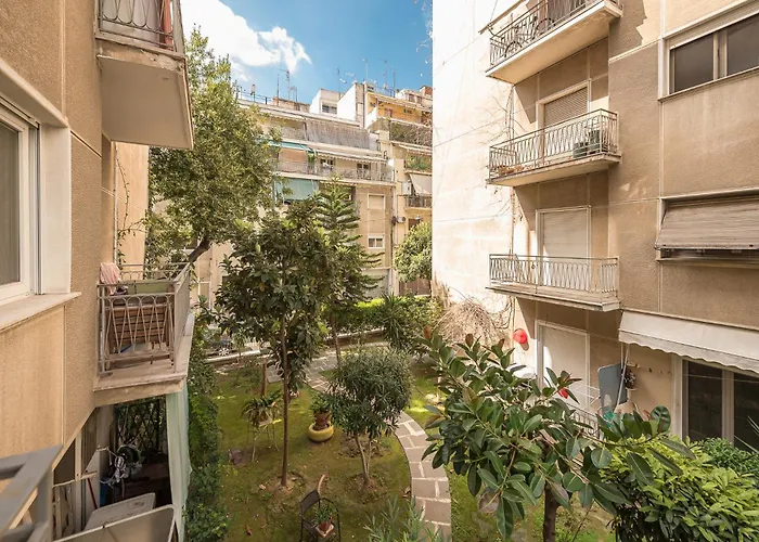 Stylish Luxury Apartment At Ampelokipi Metro Station